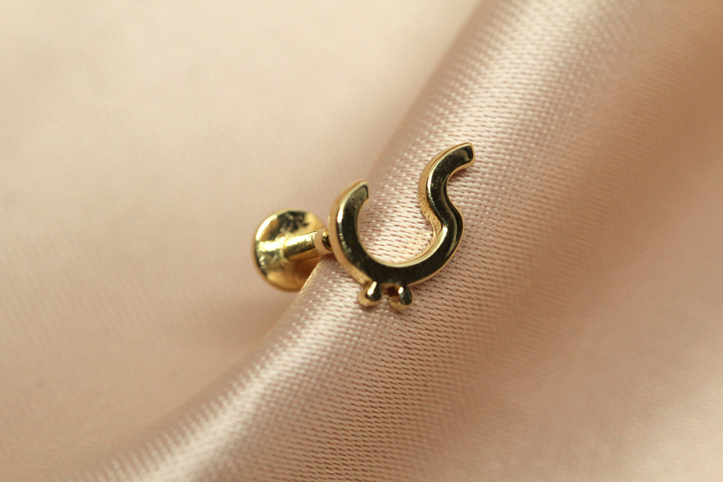 Arabic letter solid gold